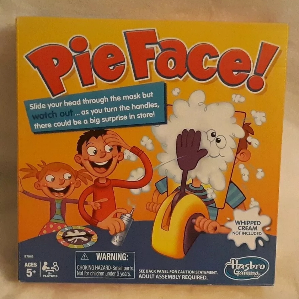 PIE in the FACE Hasbro Splat Hot 2015 Hand Toy Boa
